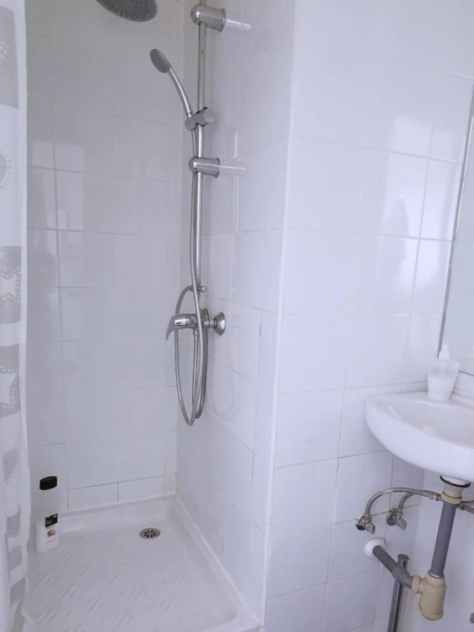 Apartamentos Barcelona 12 Madrid Exterior photo
